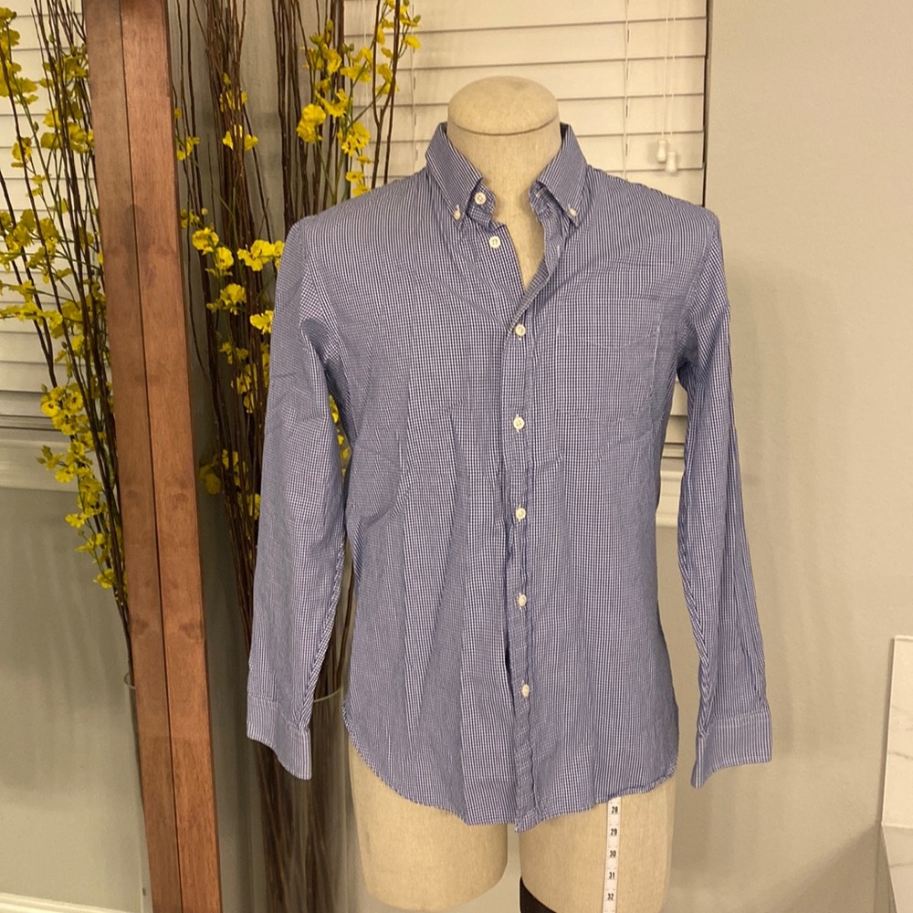 Club Monaco Classic Fit - Small